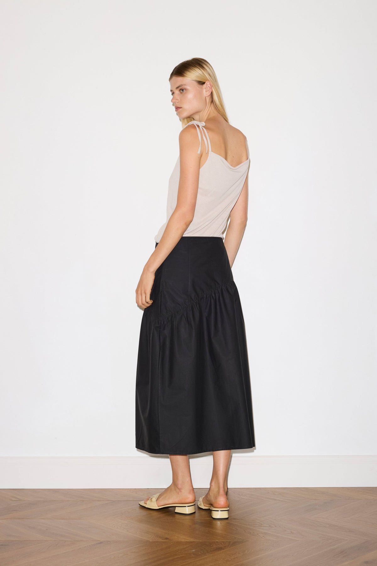 Angle Skirt - Black